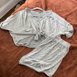 Fashionnova 2 piece cotton set heather gray.